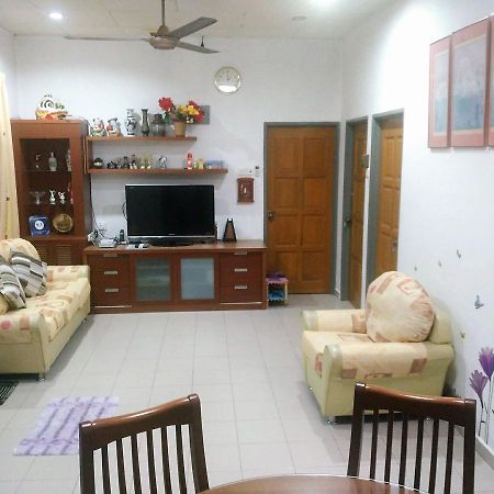 Cozy Mount Erskine Homestay Τζωρτζ Τάουν Εξωτερικό φωτογραφία